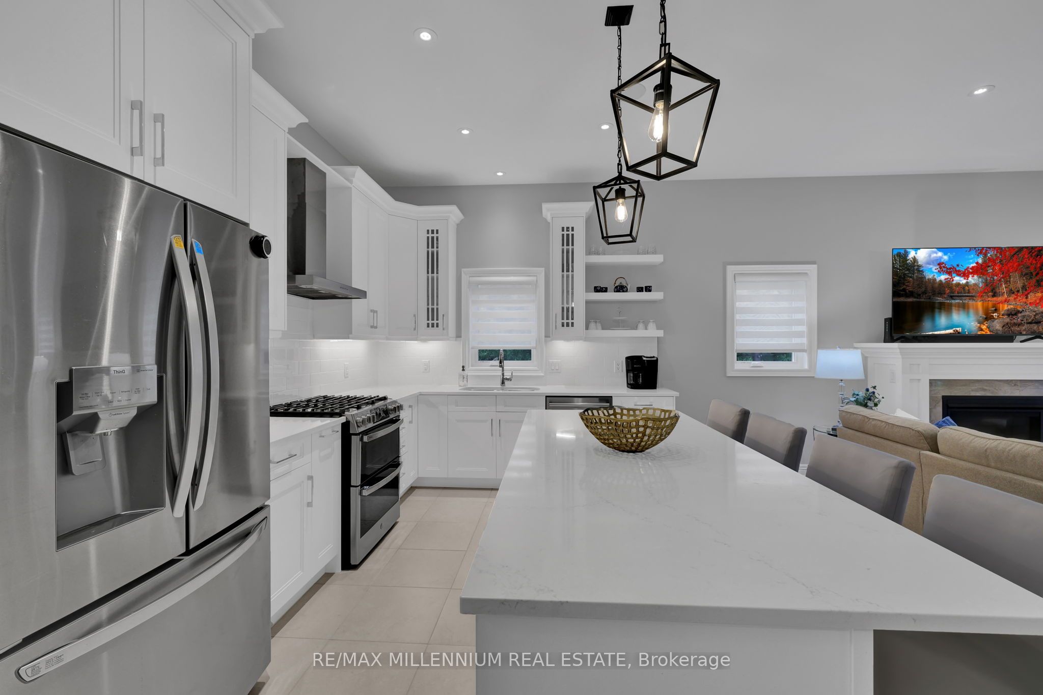 23 Sassafras Row, #18