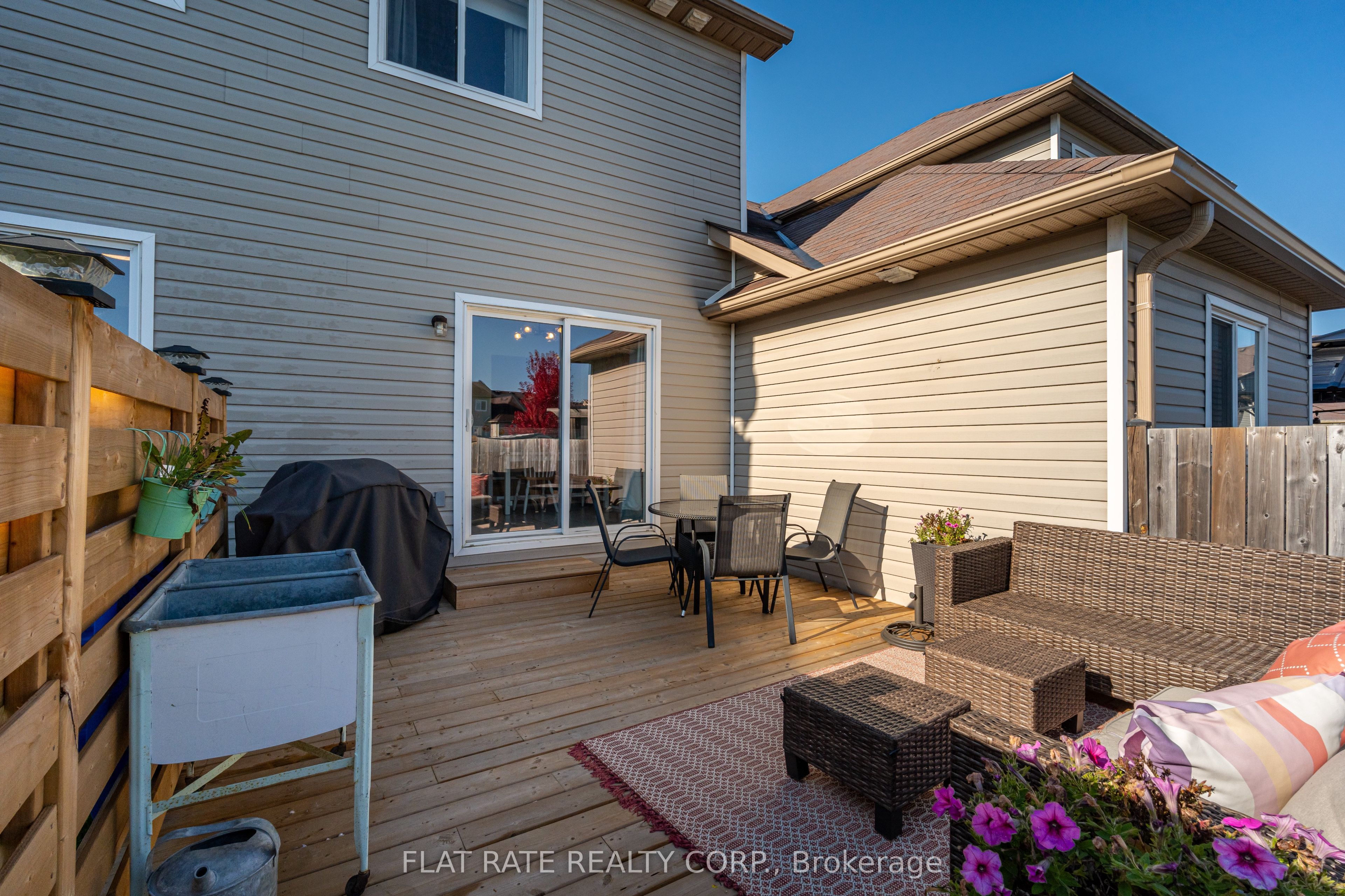781 Tully Crescent