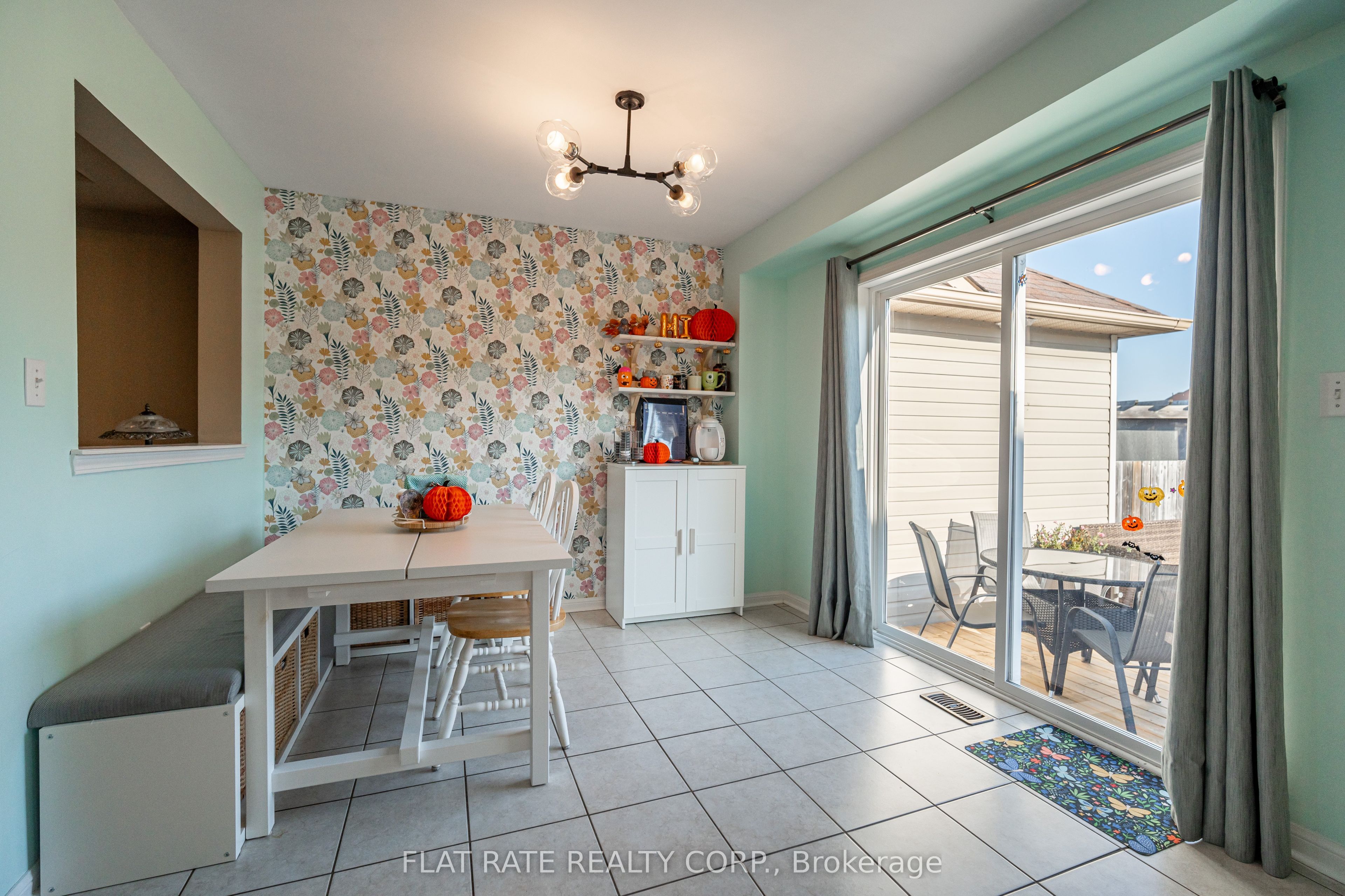 781 Tully Crescent