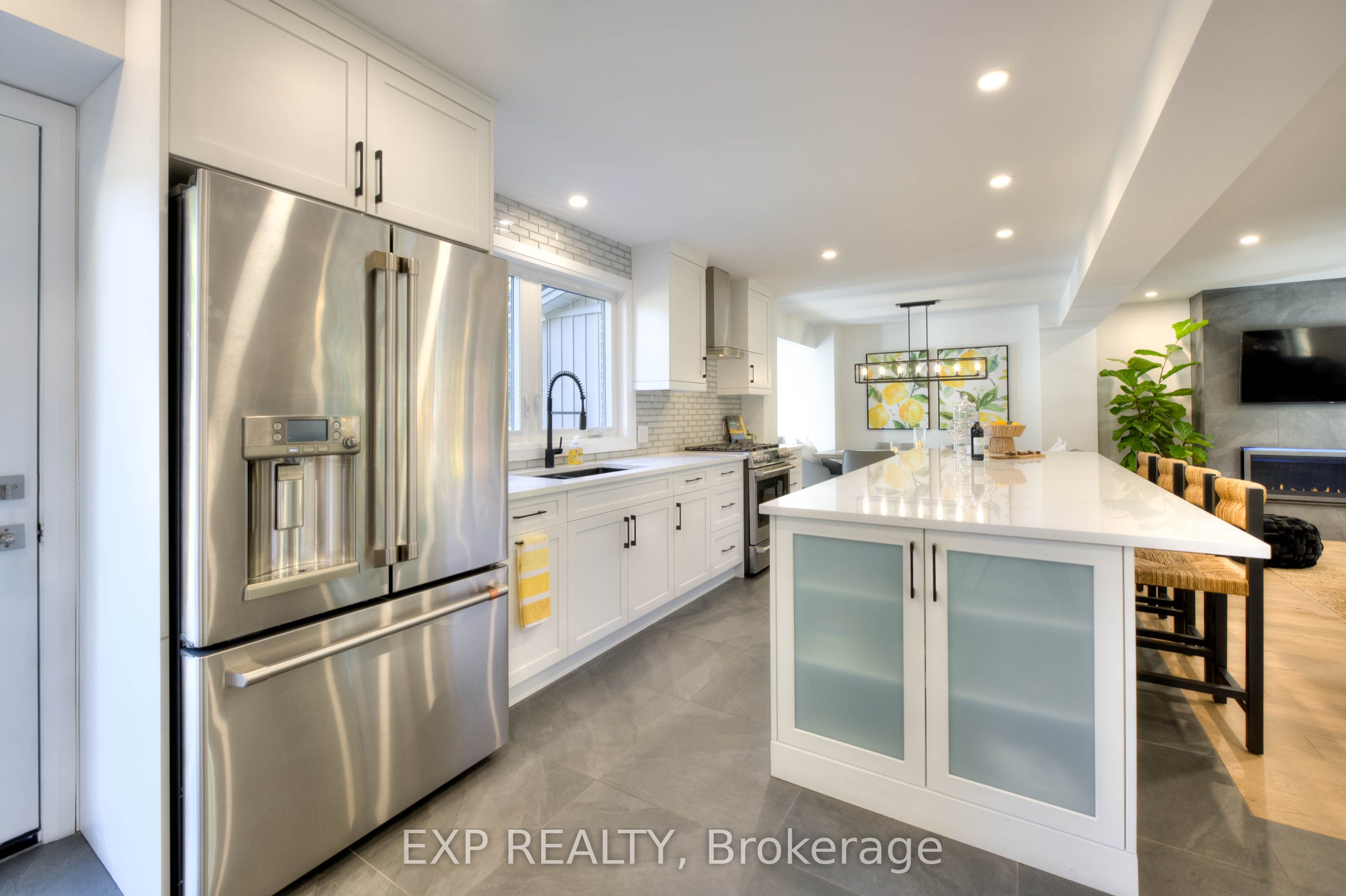 119 Charlotte Place
