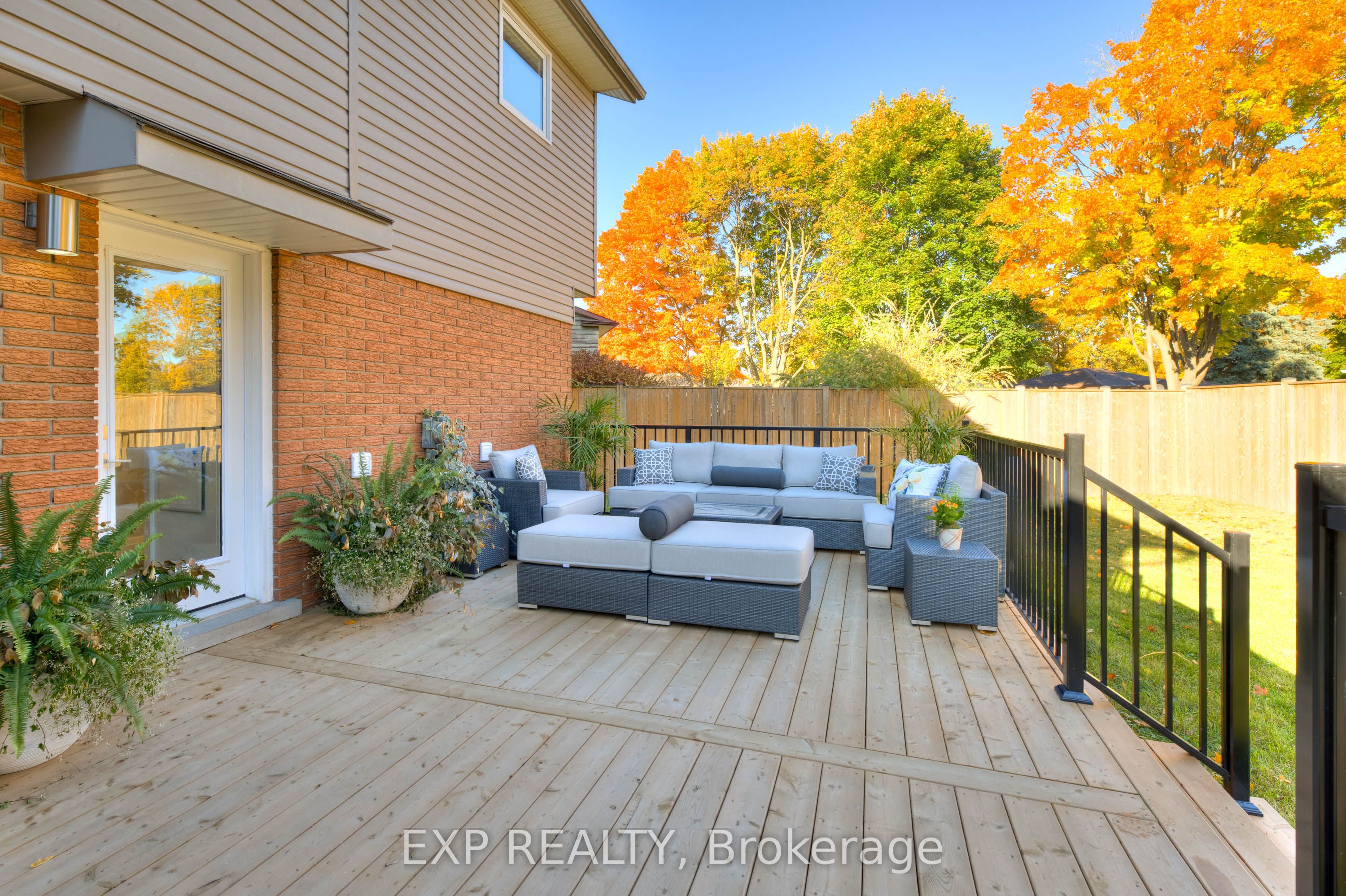 119 Charlotte Place