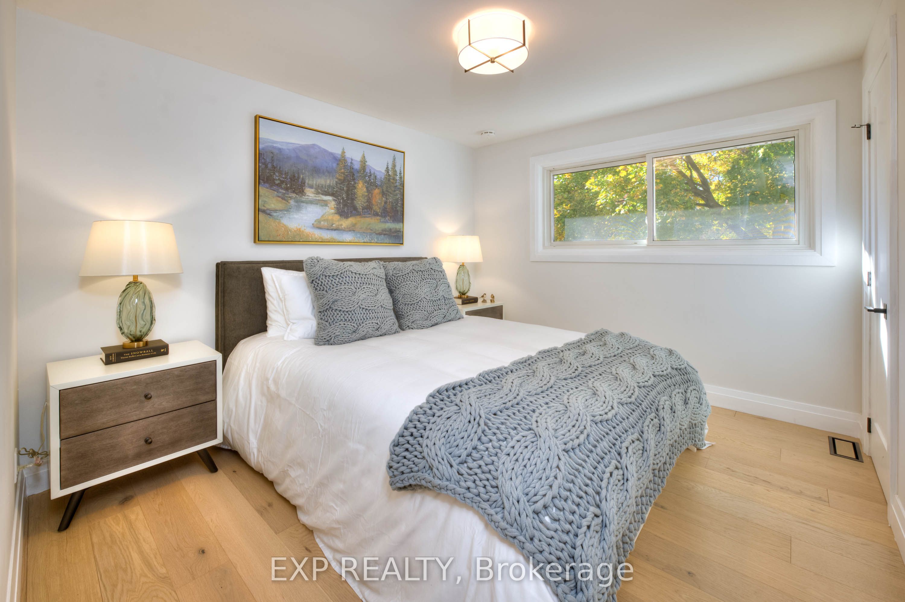 119 Charlotte Place