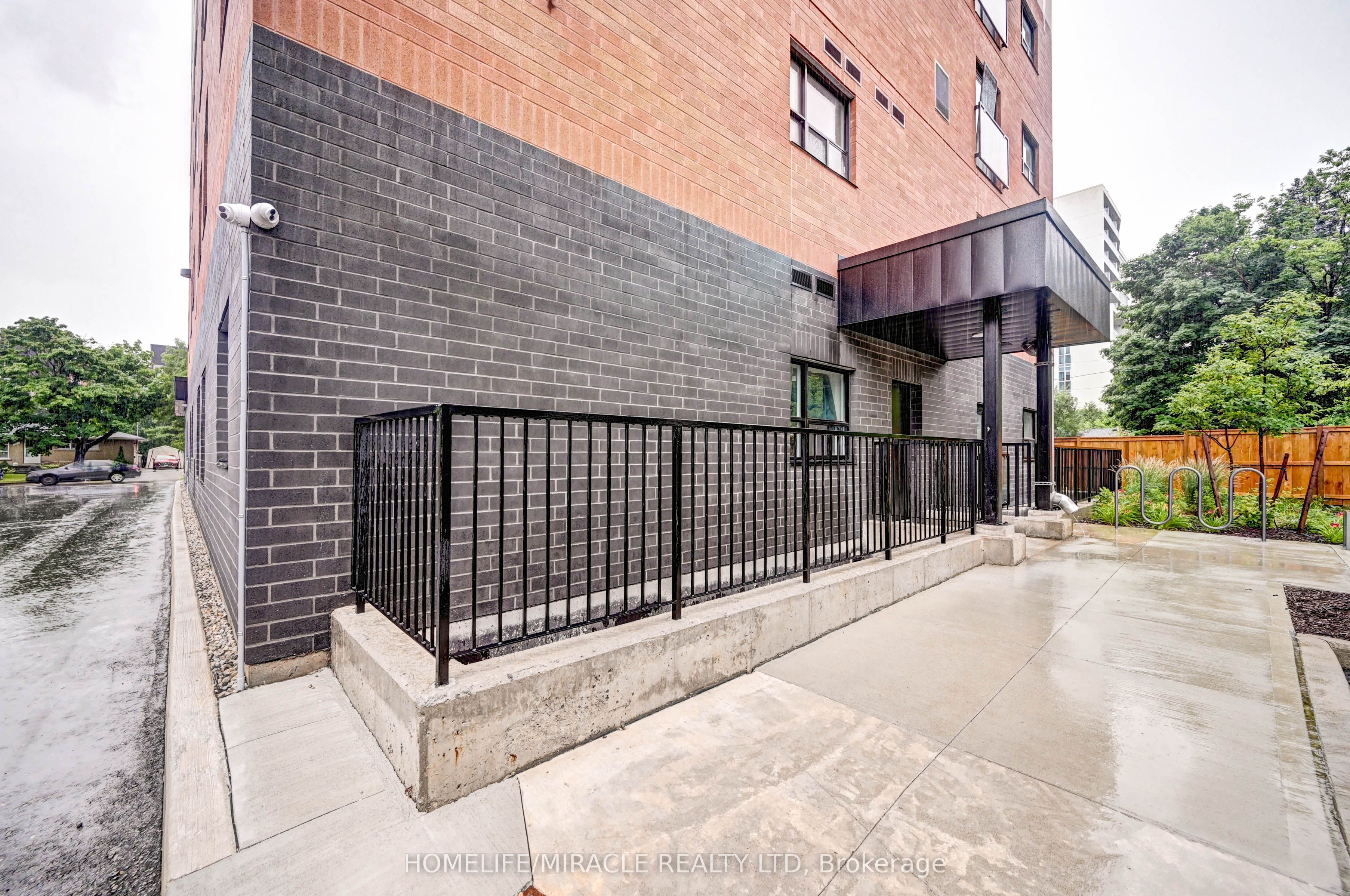 269 Sunview Street, #B05