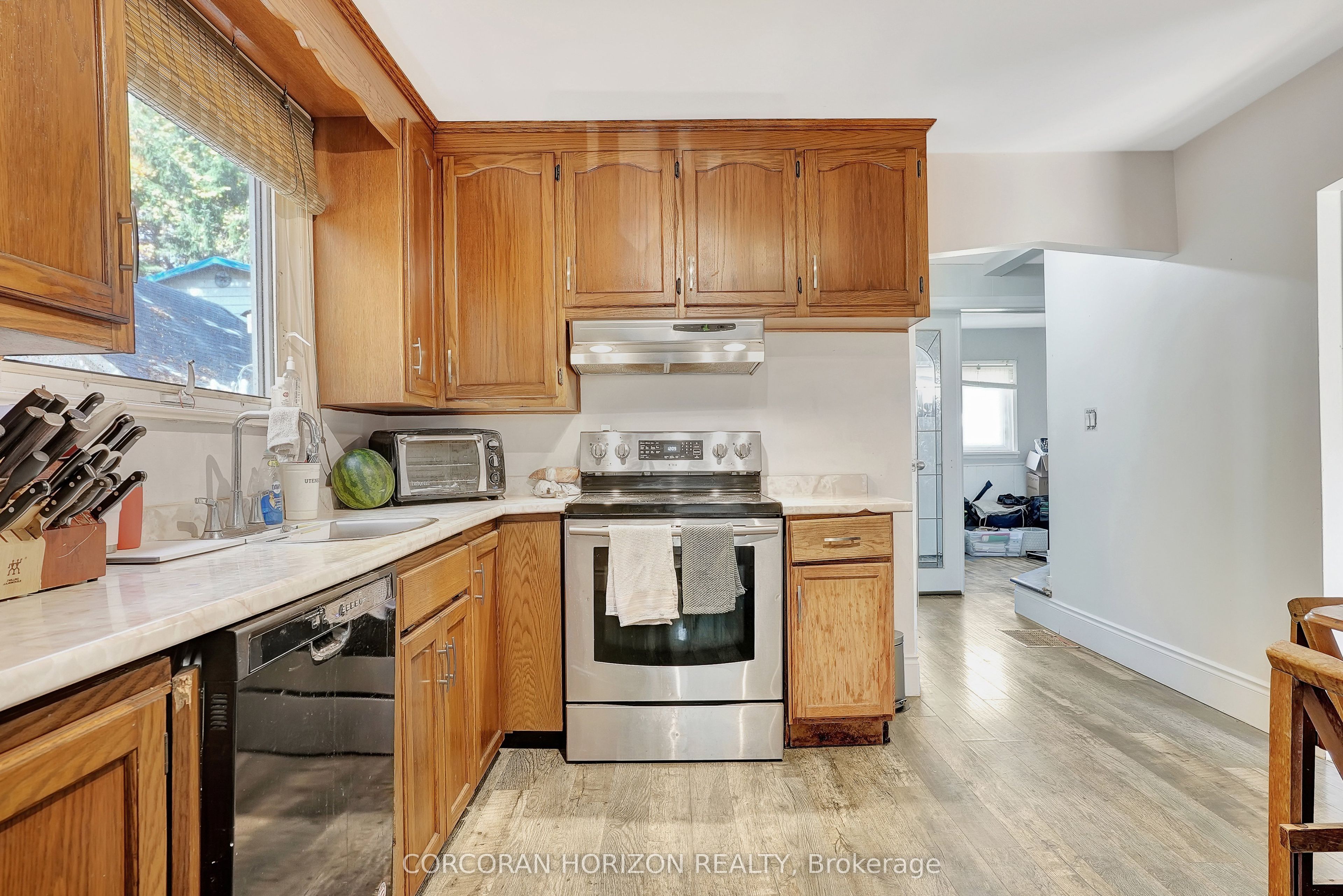 867 Jerseyville Road W