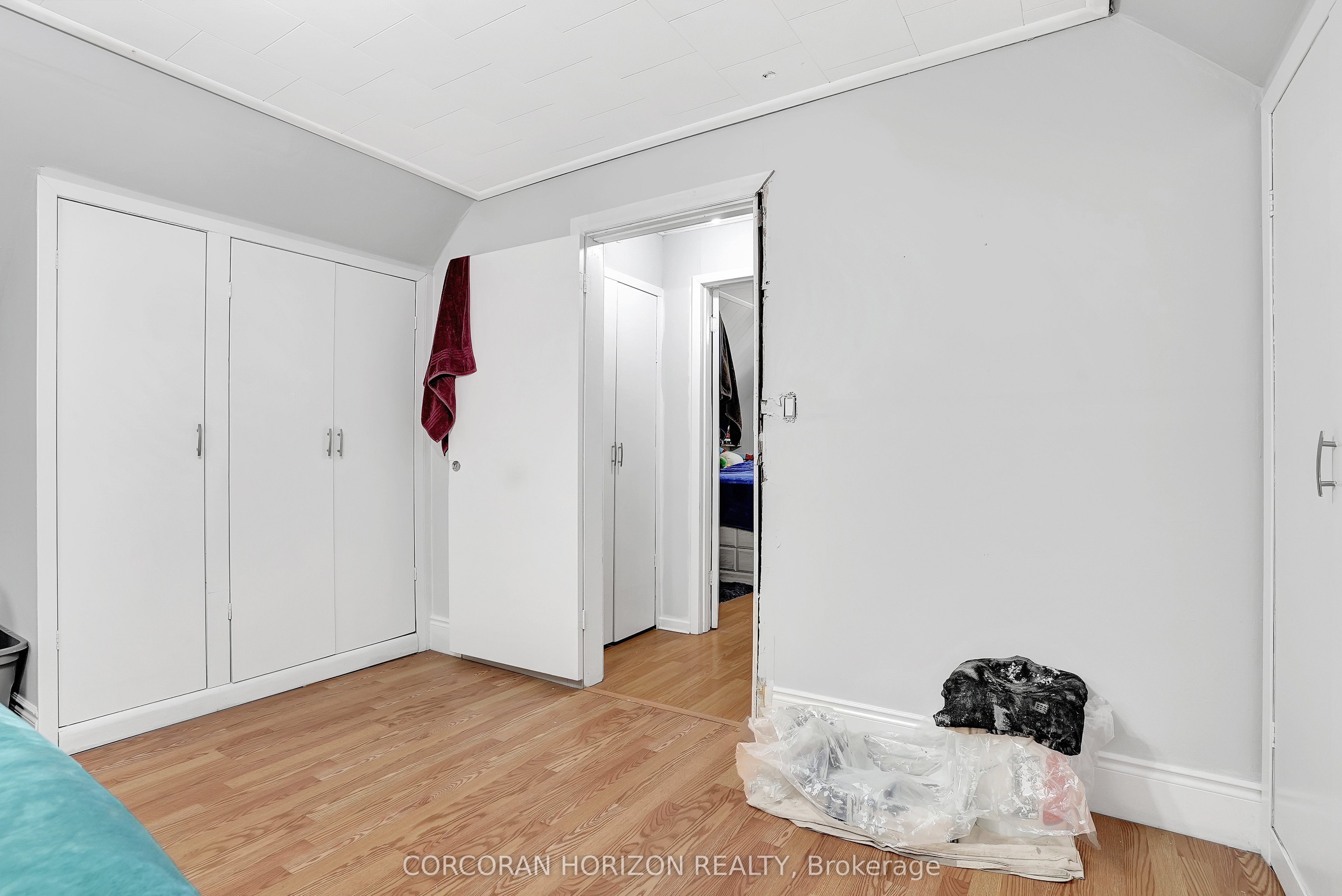867 Jerseyville Road W