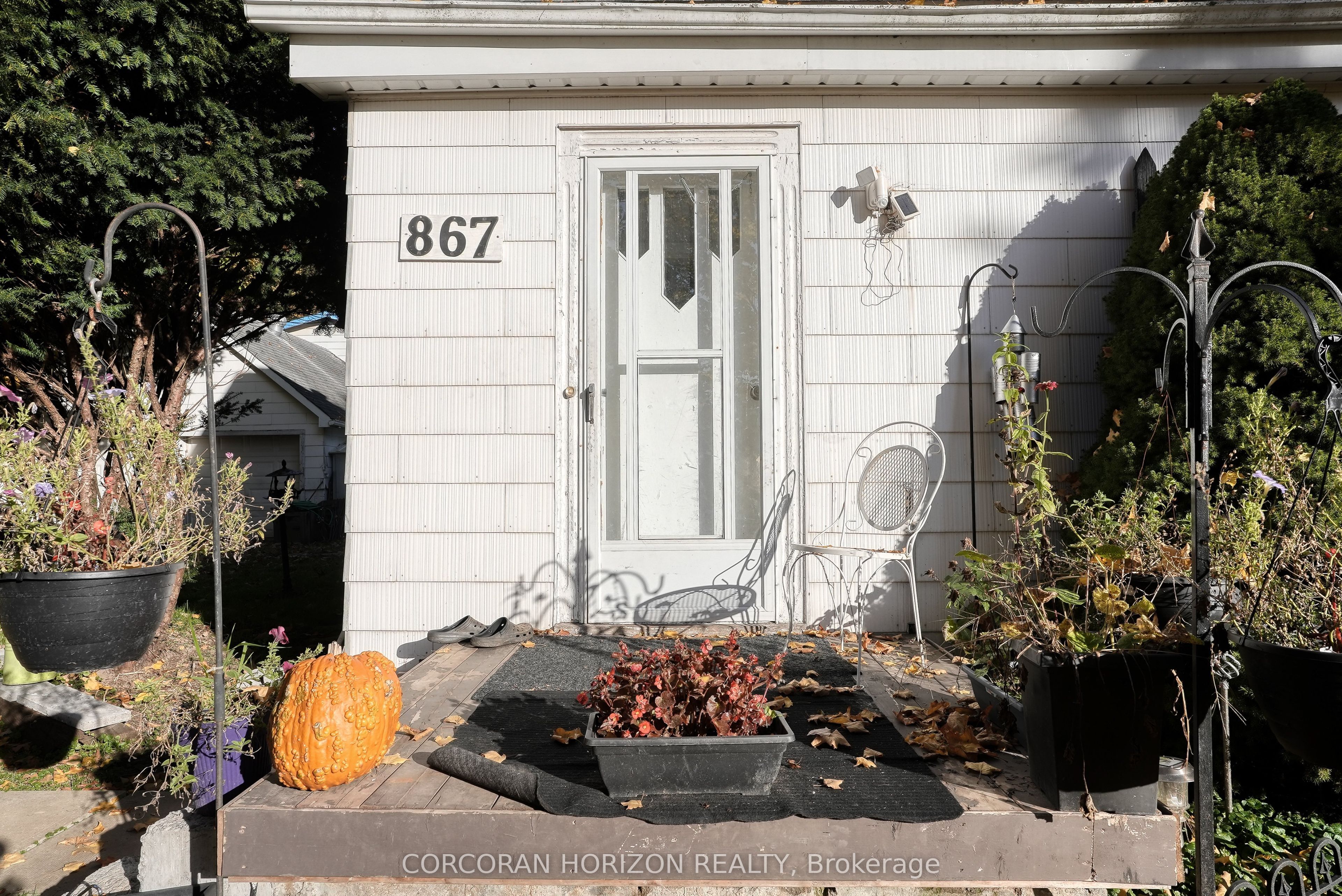 867 Jerseyville Road W