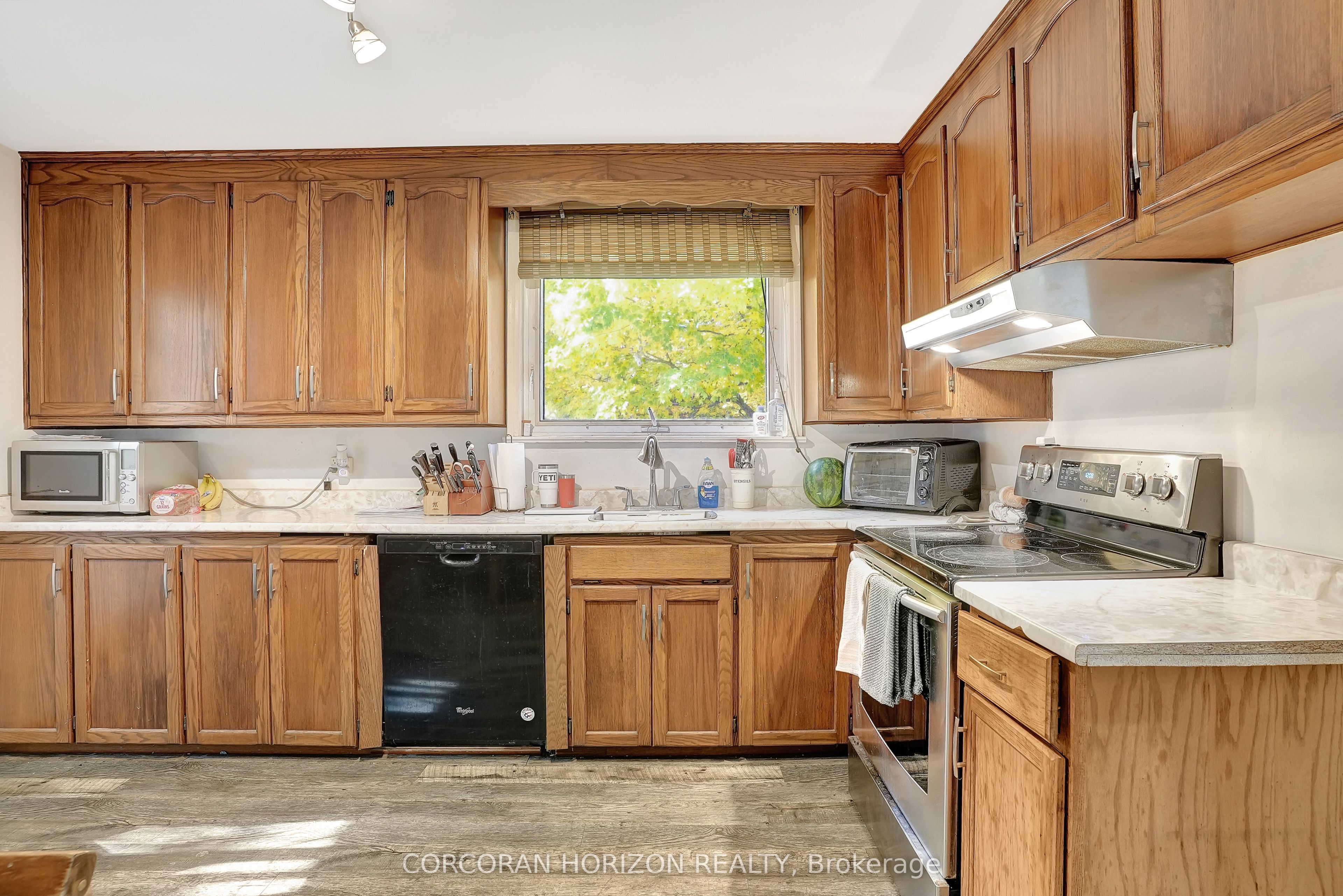 867 Jerseyville Road W