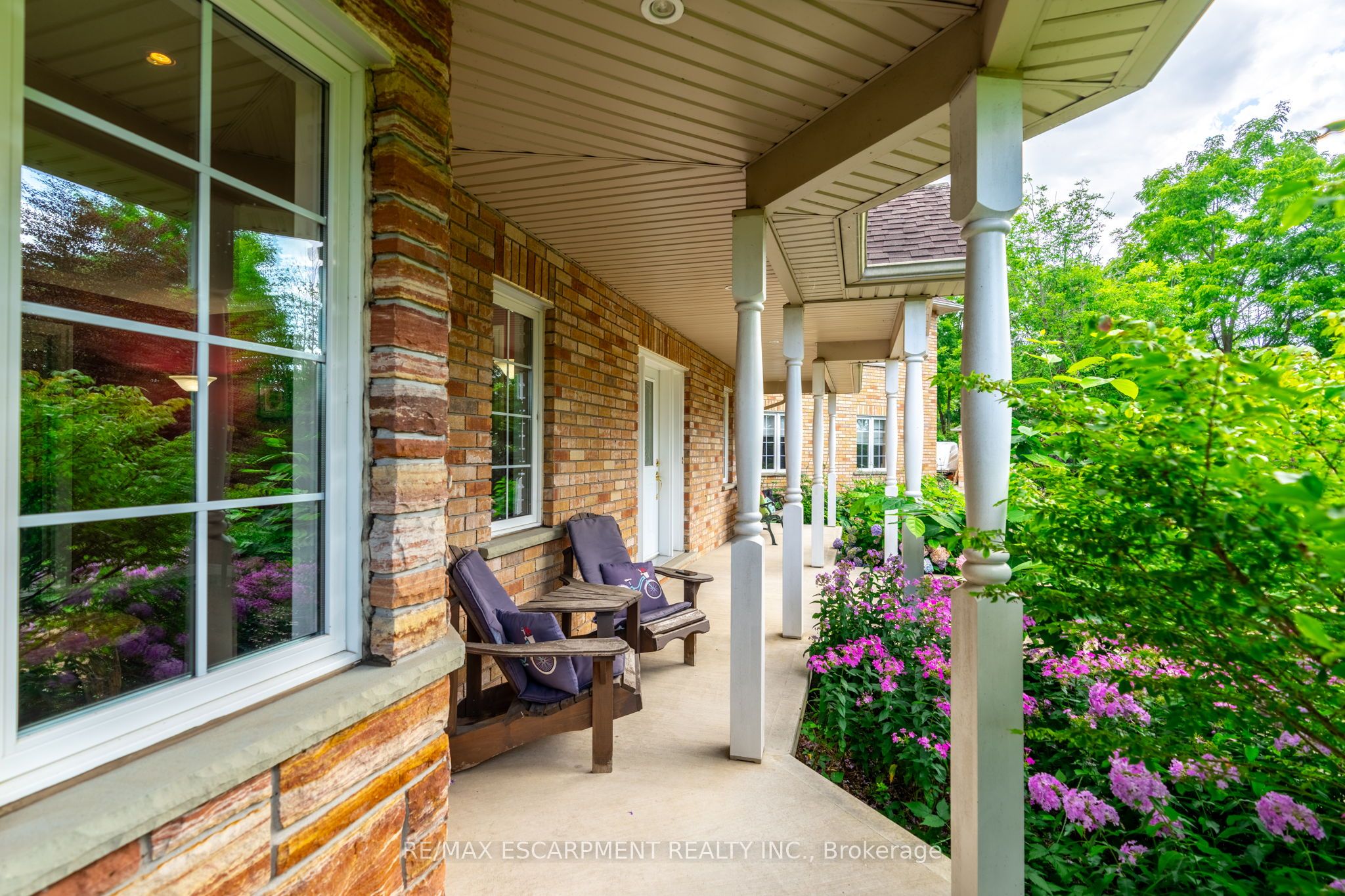 86 Ridge Road E