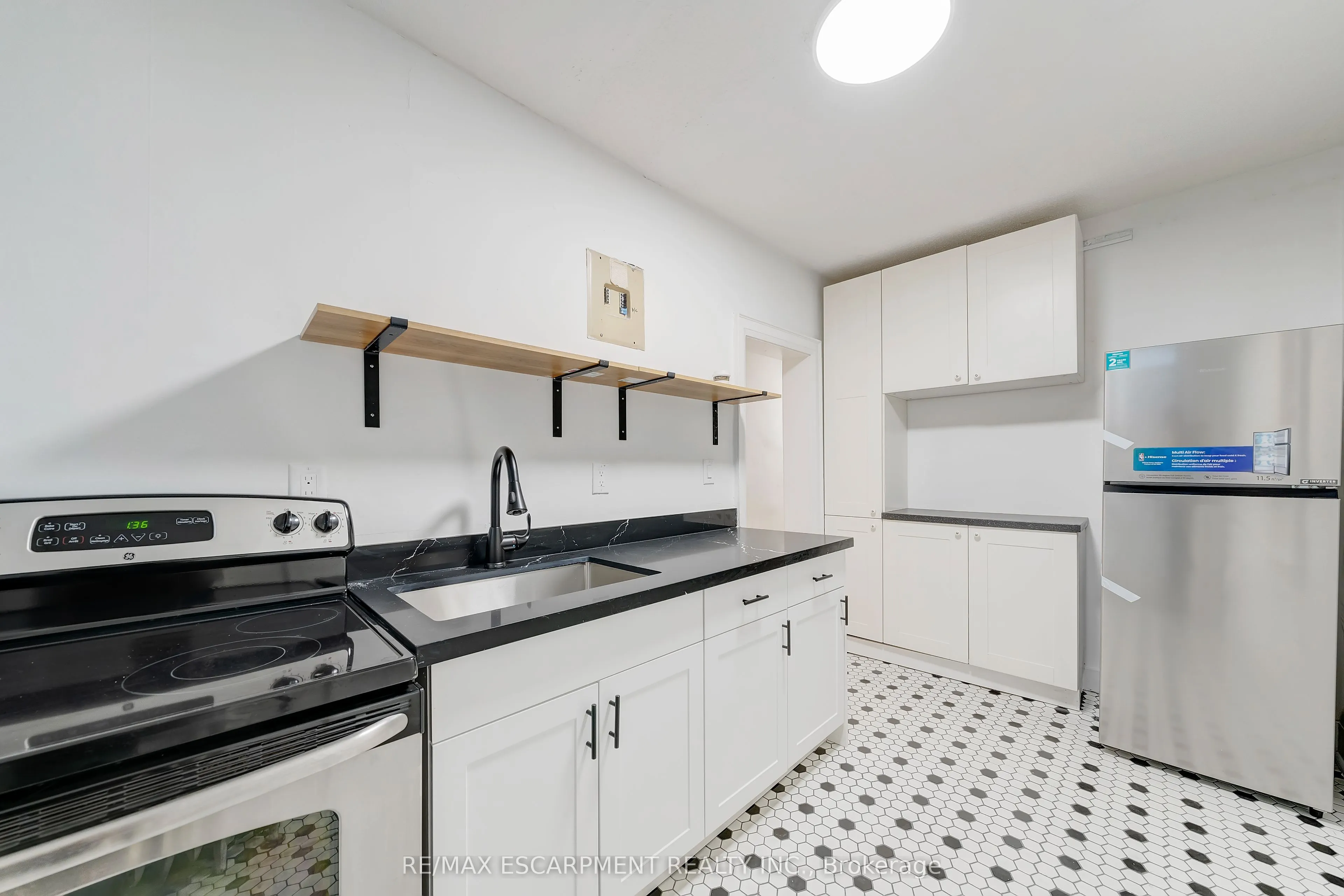 312 Aberdeen Avenue #1