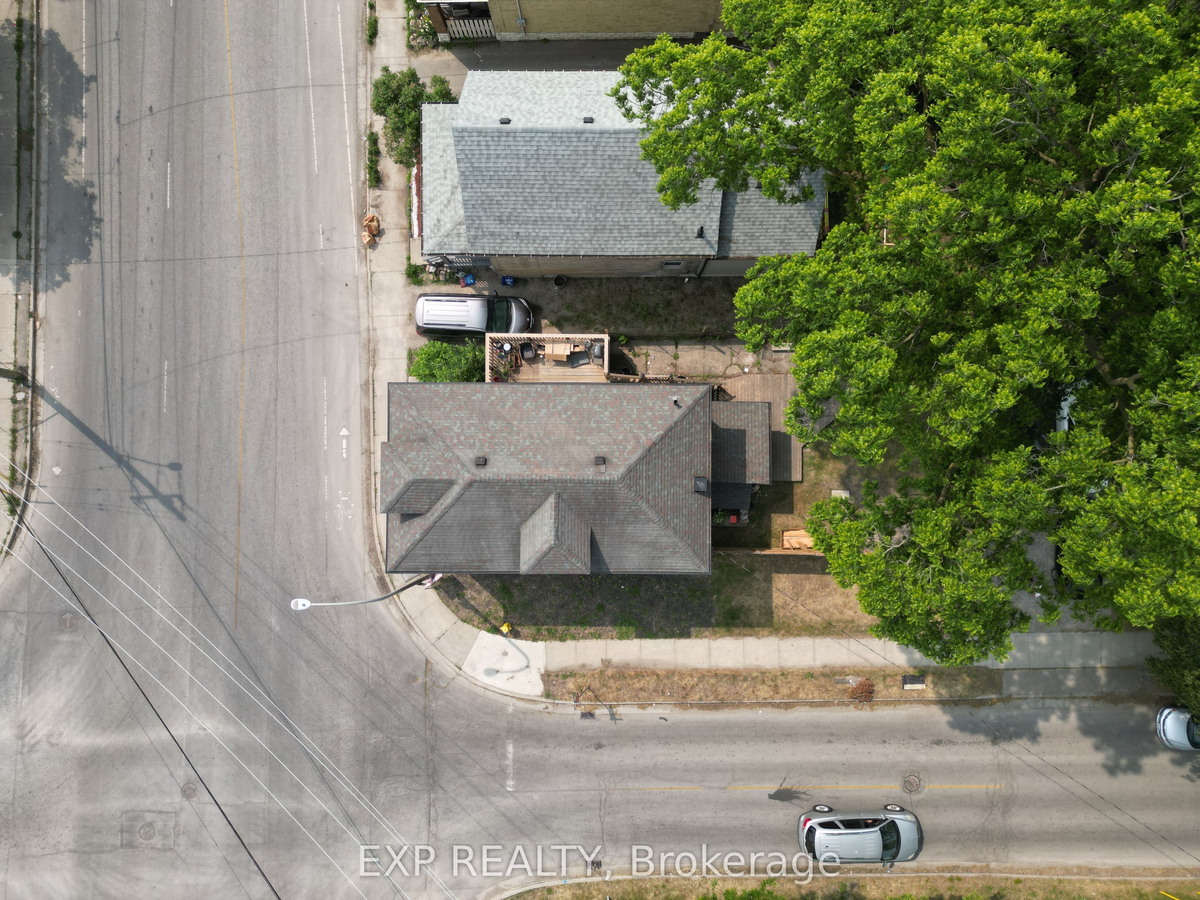 553 Quebec Street