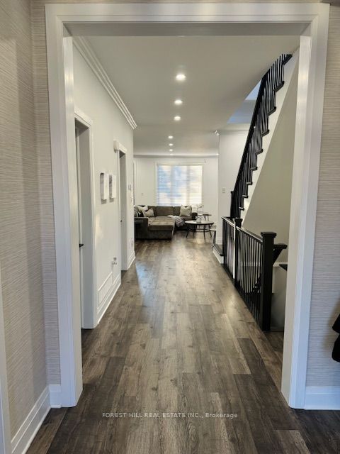 220 Collingwood Street