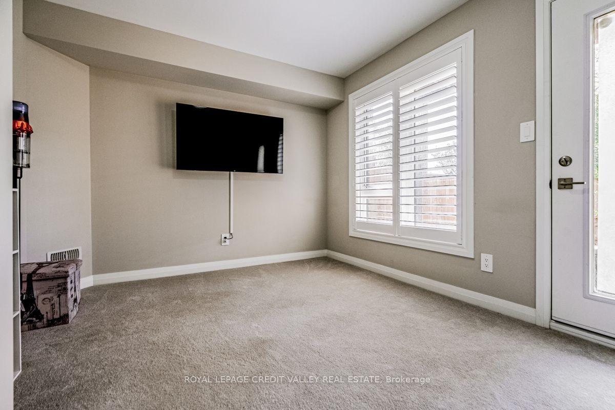 720 GREY Street #31