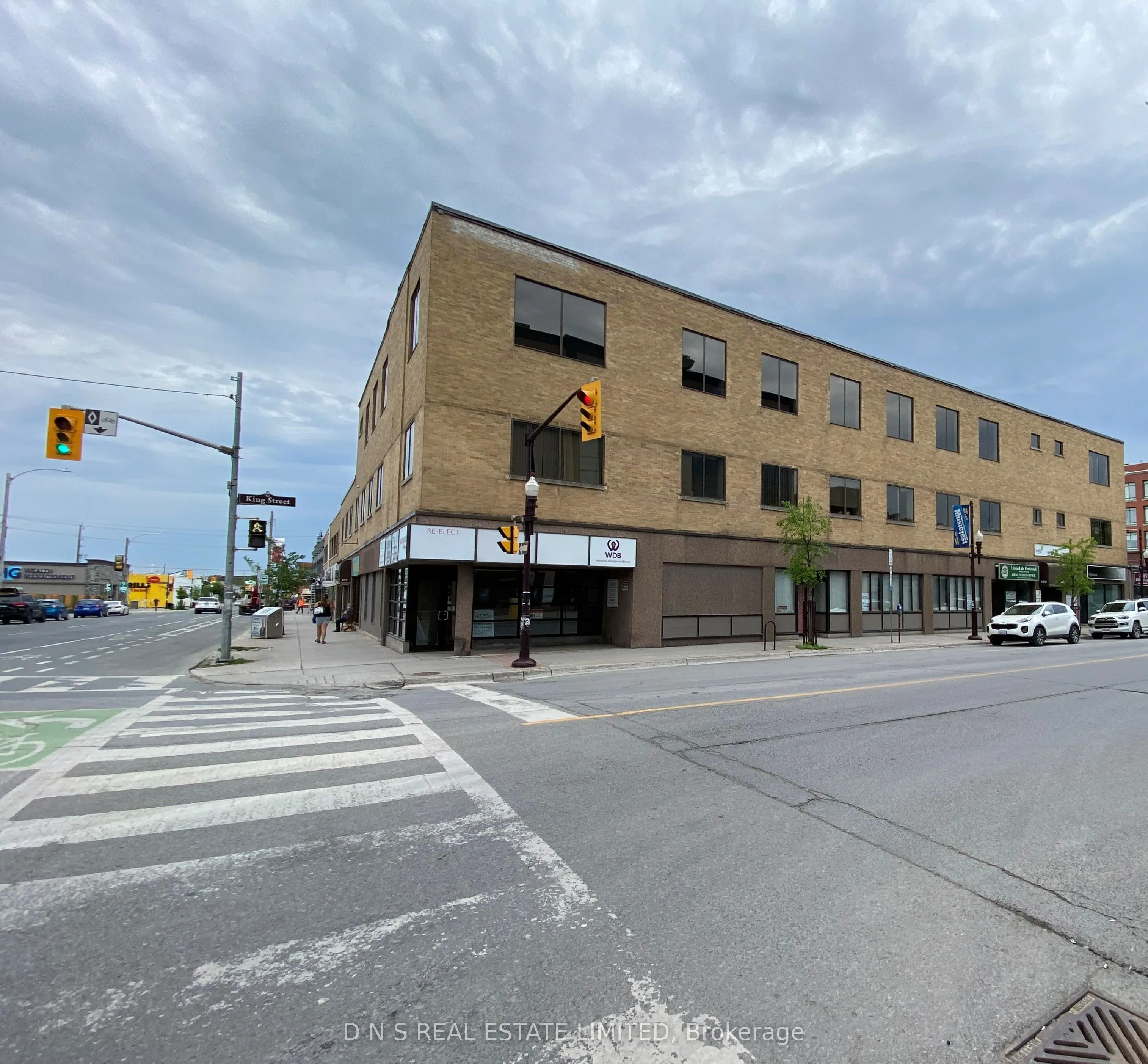159 King Street N, #102-106