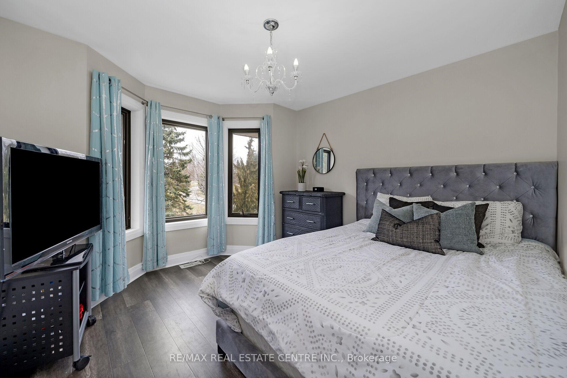 9343 Wellington 22 Road
