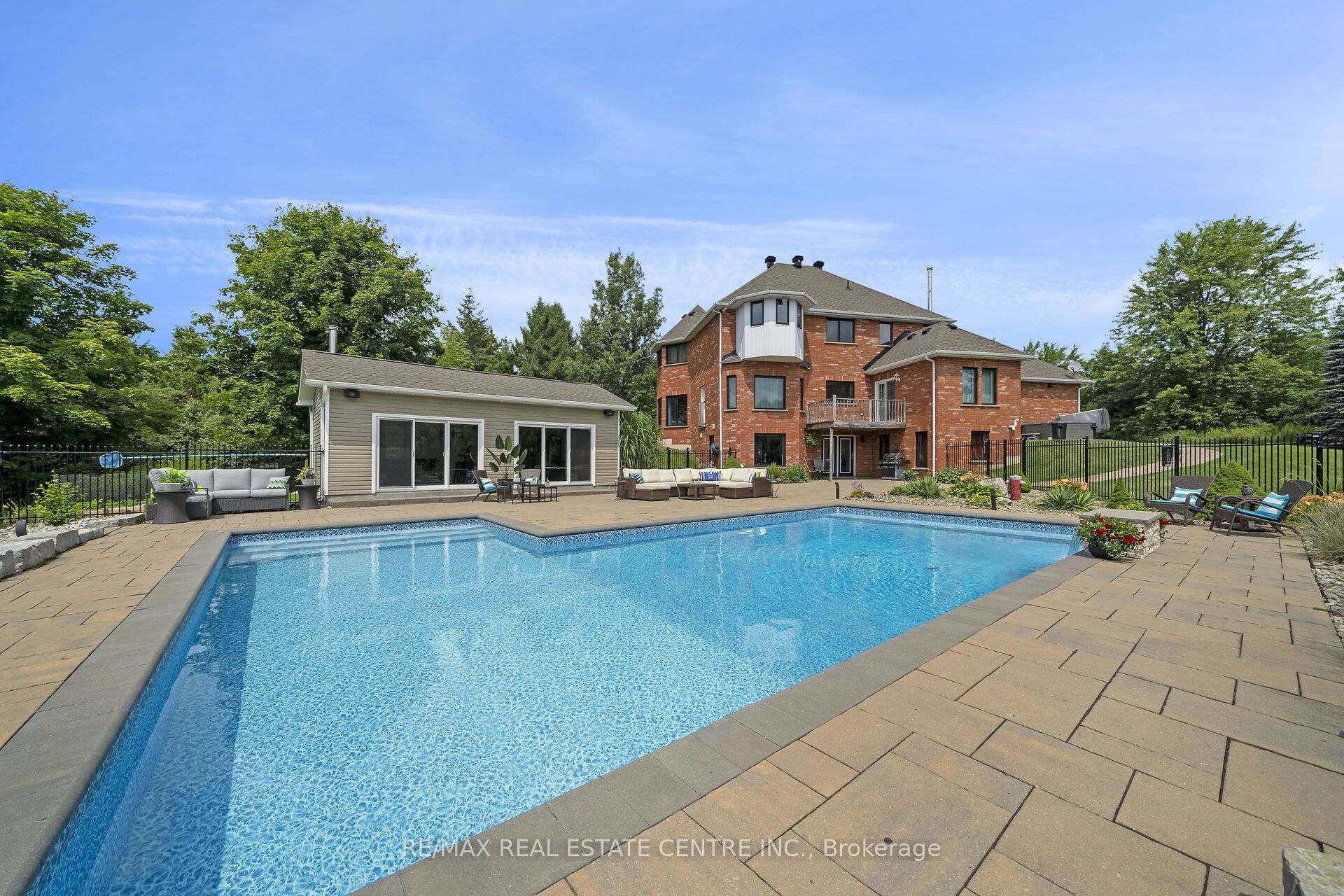 9343 Wellington 22 Road