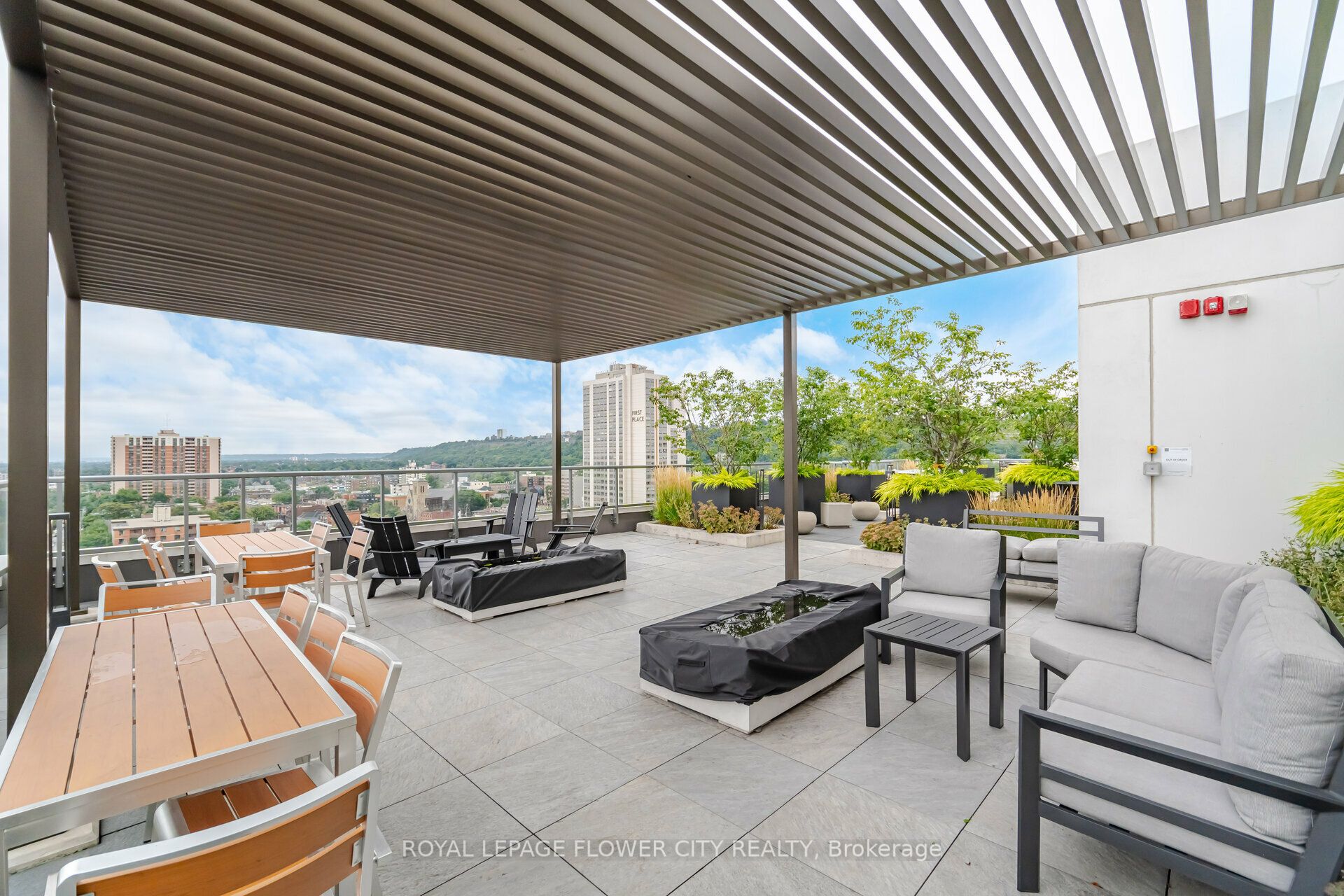 212 King William Street, #604