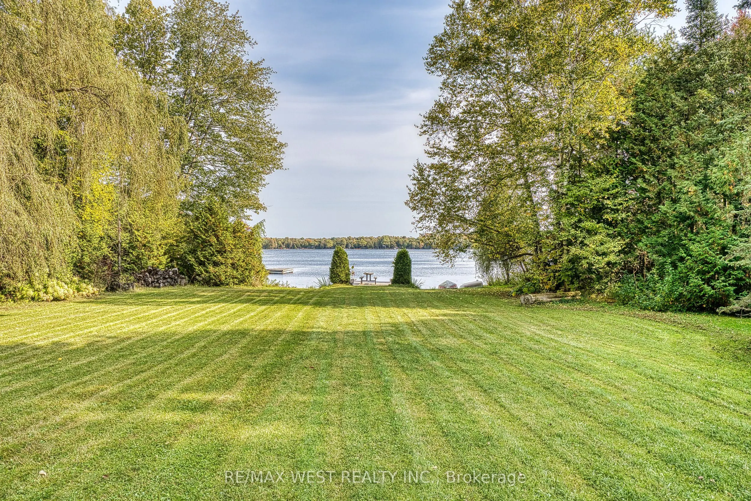 622423 Sideroad 7