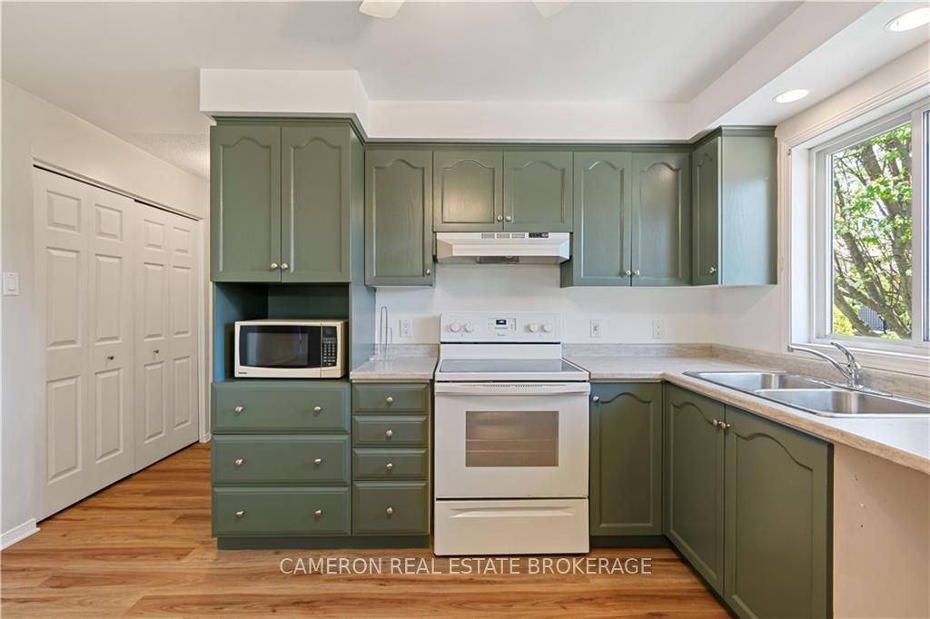 6277 MACRAE Court