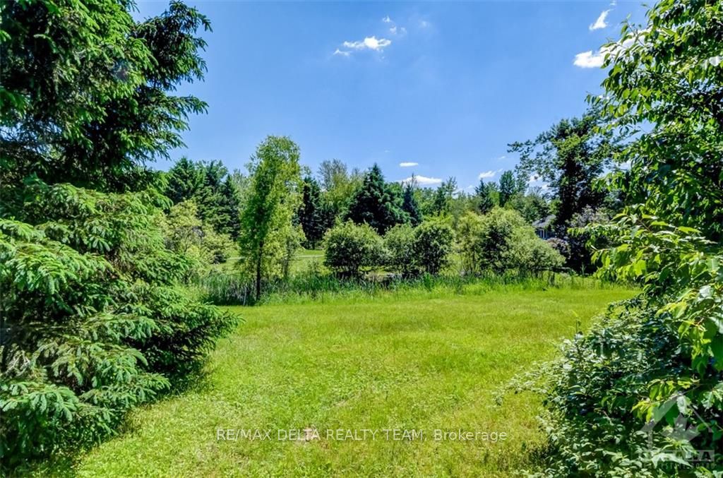 2080 BOUVIER Road