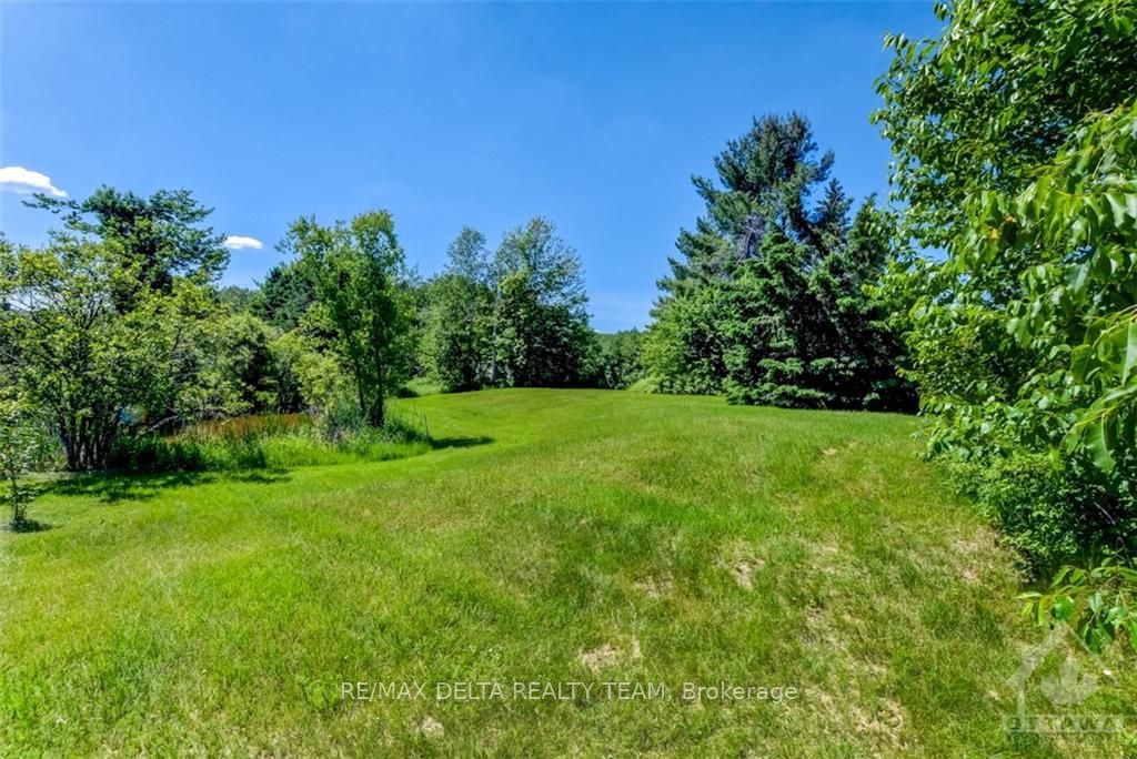 2080 BOUVIER Road