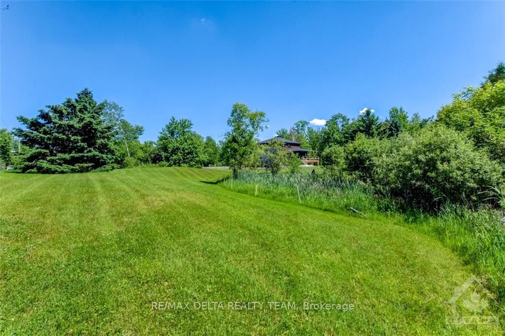 2080 BOUVIER Road