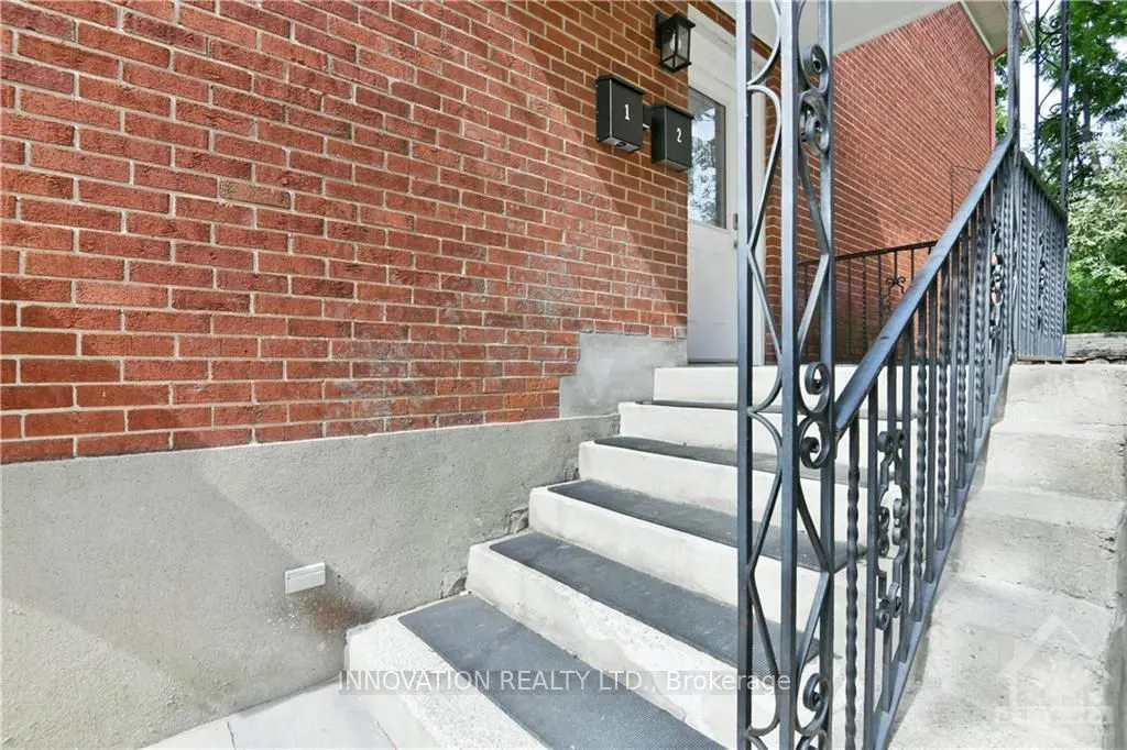 391 GREENWOOD Avenue