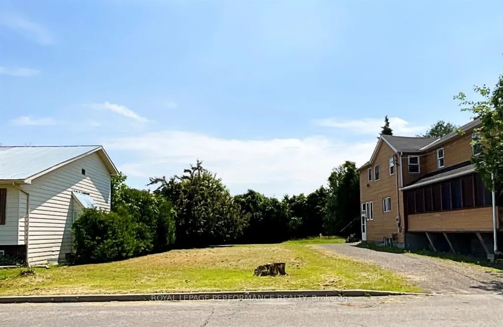 NA KITCHENER Street