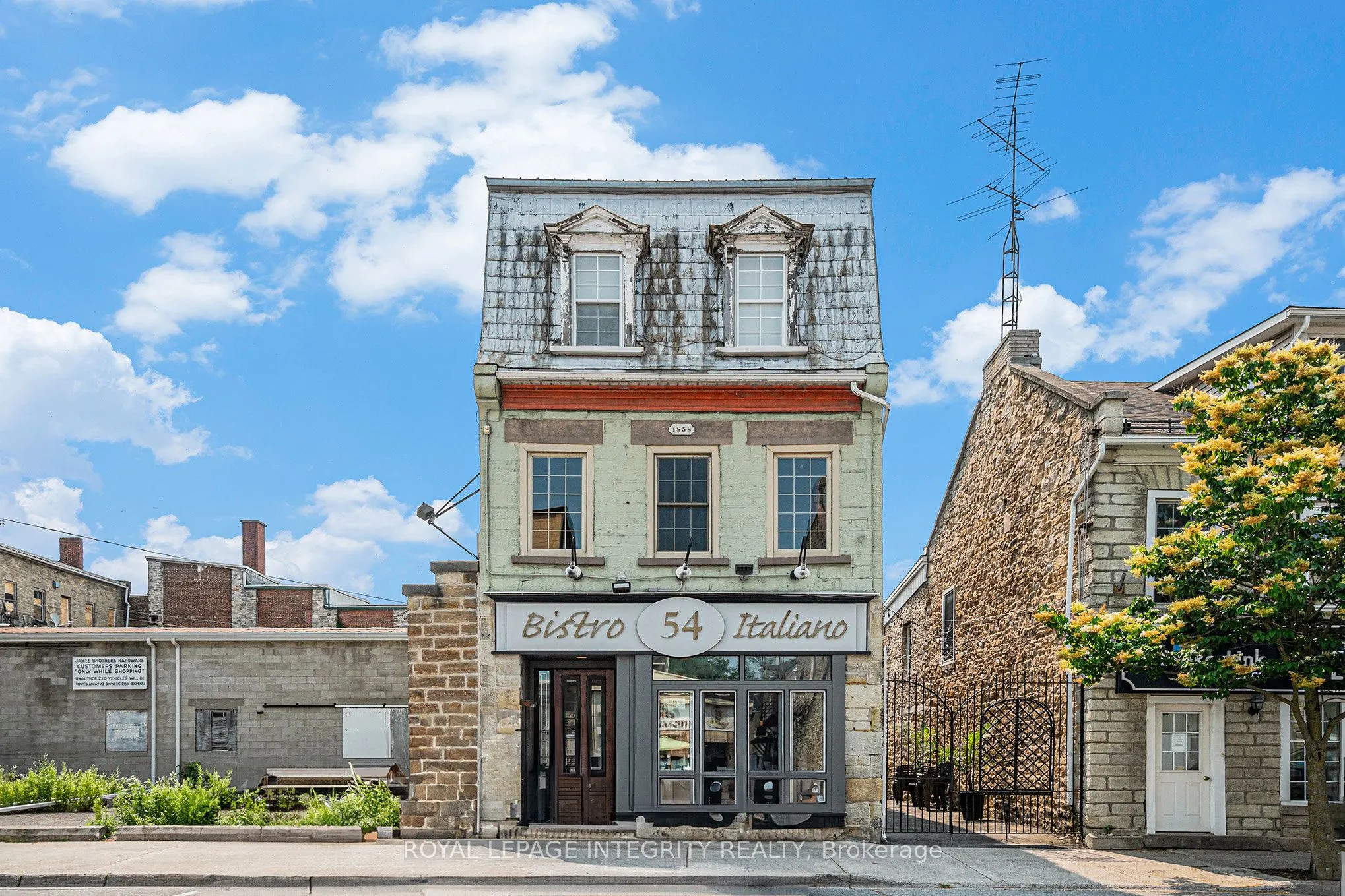 54 FOSTER Street