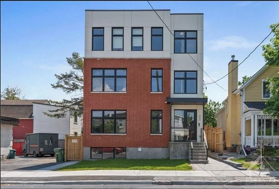 442 SUNNYSIDE Avenue