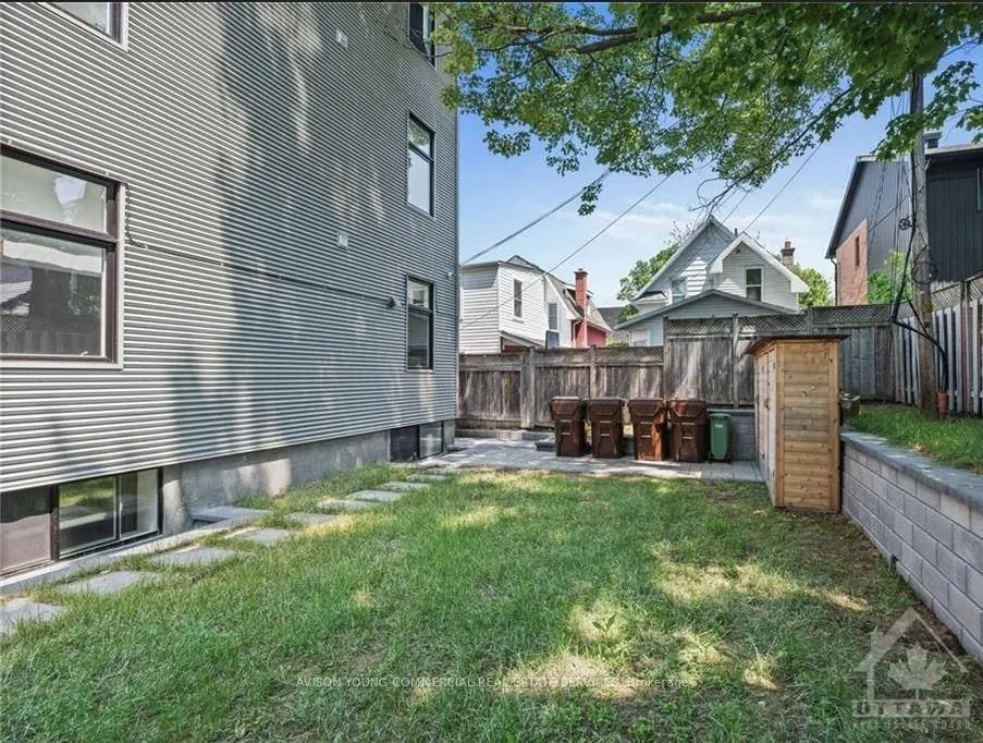 442 SUNNYSIDE Avenue