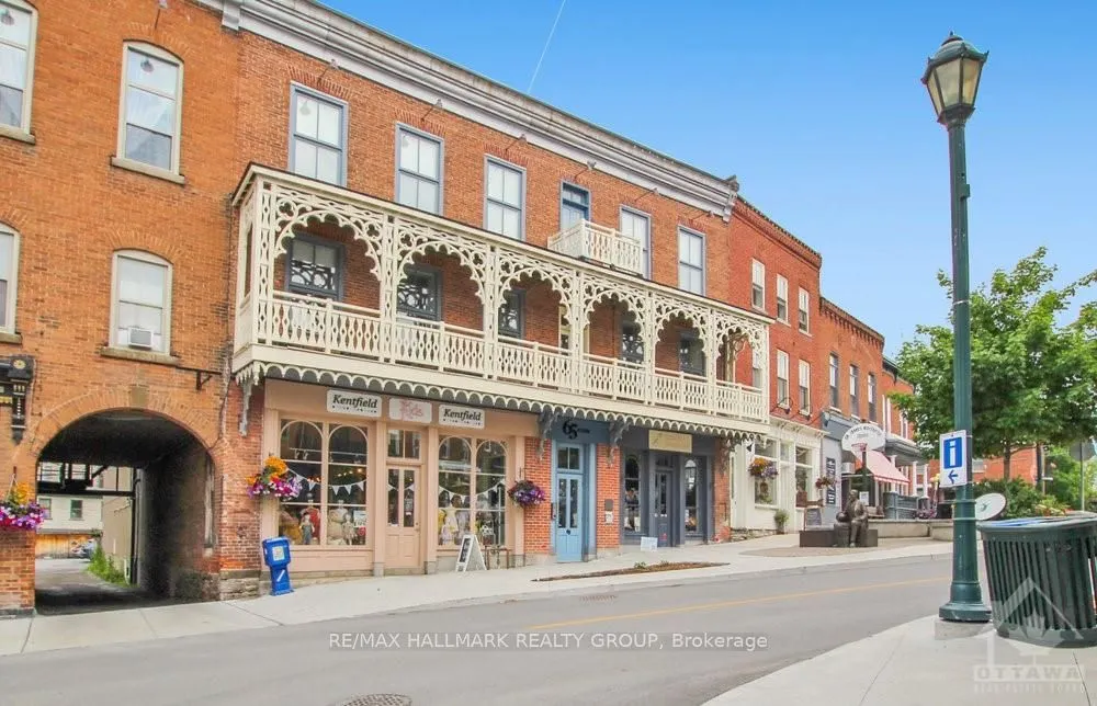 65 MILL Street, #206