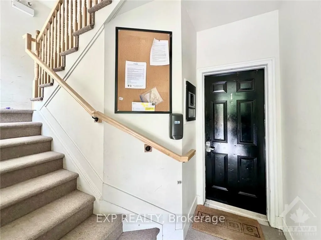 185 HENDERSON Avenue