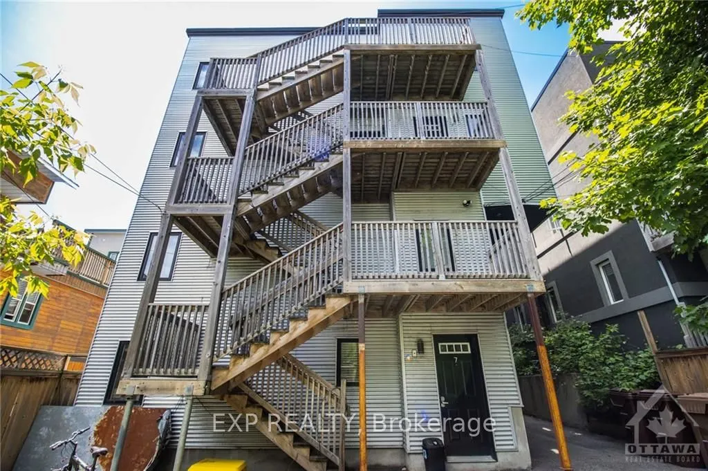 185 HENDERSON Avenue