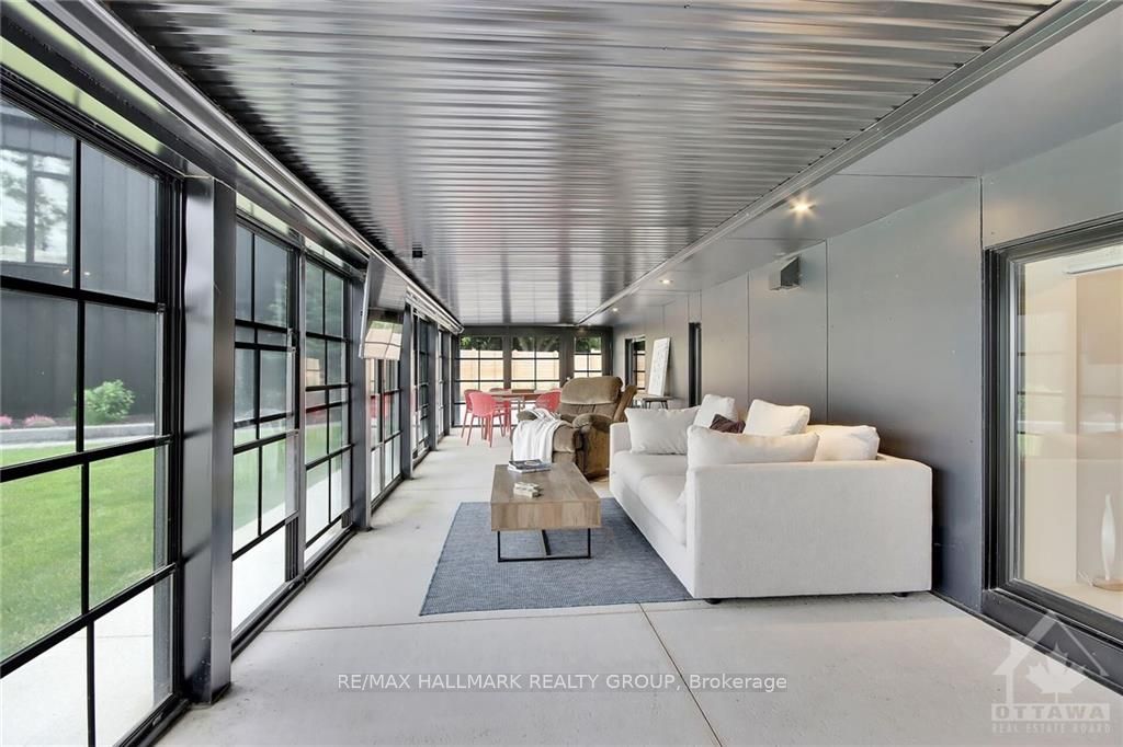 227 GRANDVIEW Road