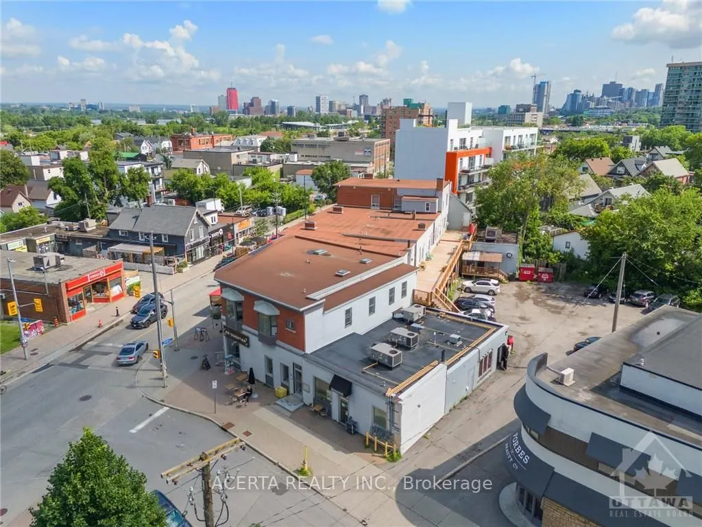 1008 WELLINGTON Street W