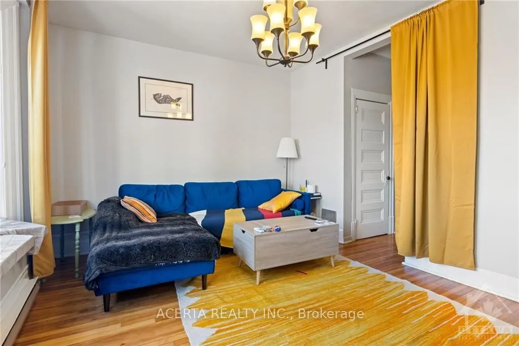 1008 WELLINGTON Street W