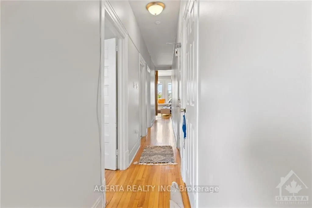 1008 WELLINGTON Street W