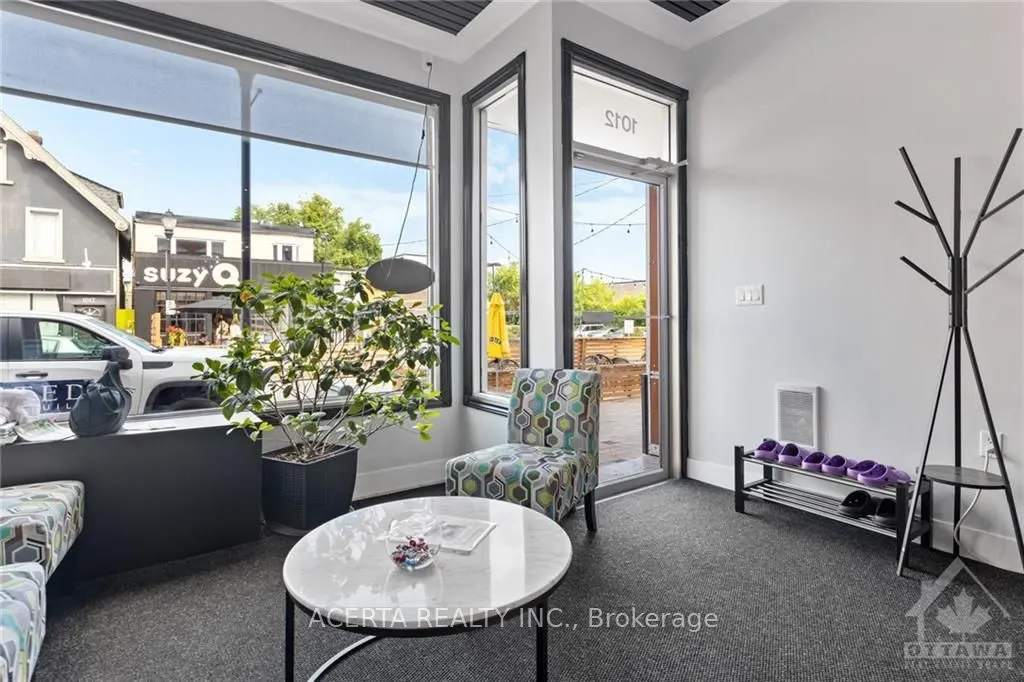 1008 WELLINGTON Street W