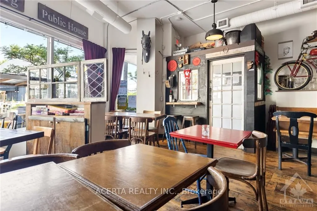 1008 WELLINGTON Street W