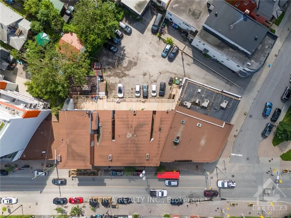 1008 WELLINGTON Street W