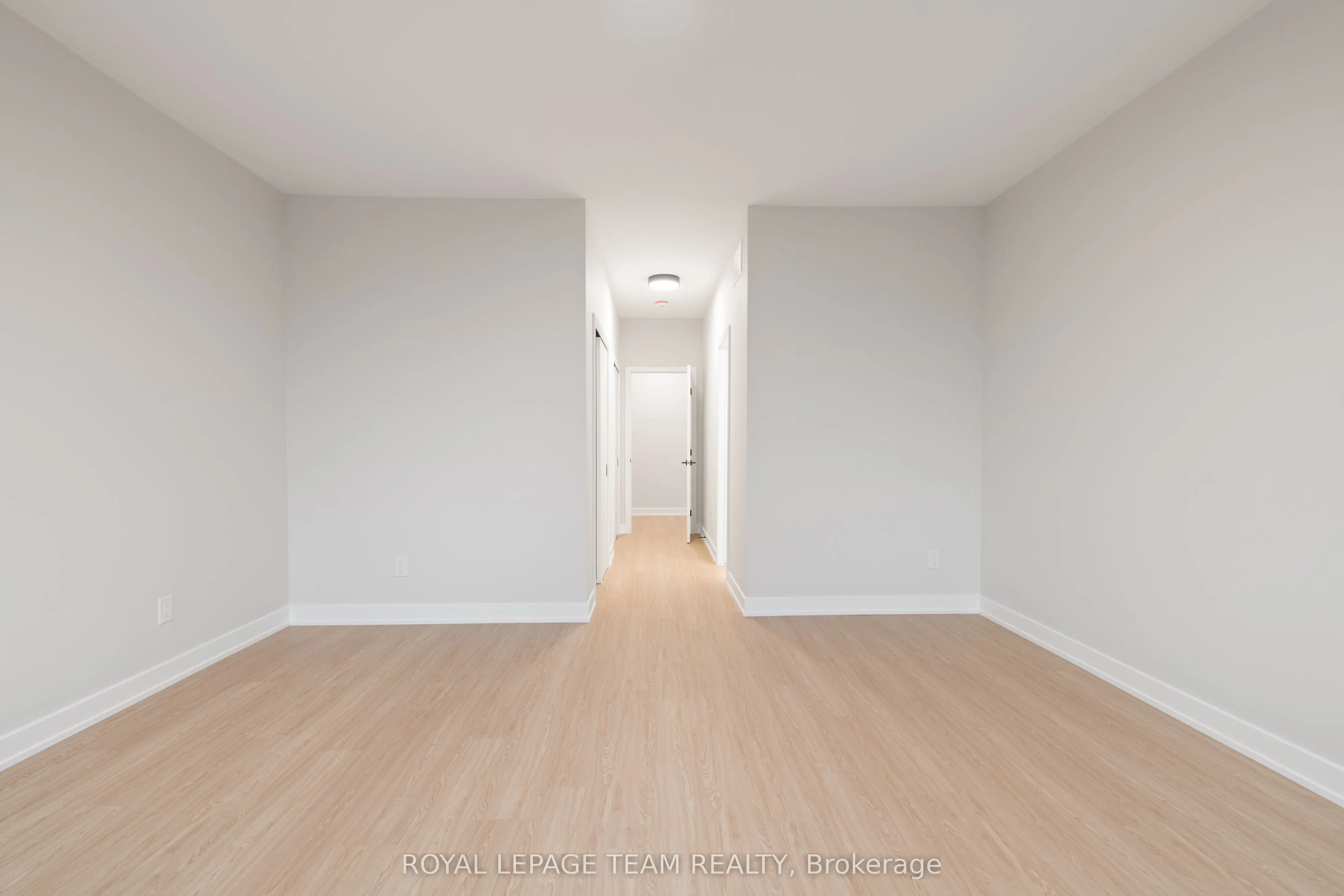 49 GROSVENOR Avenue #3