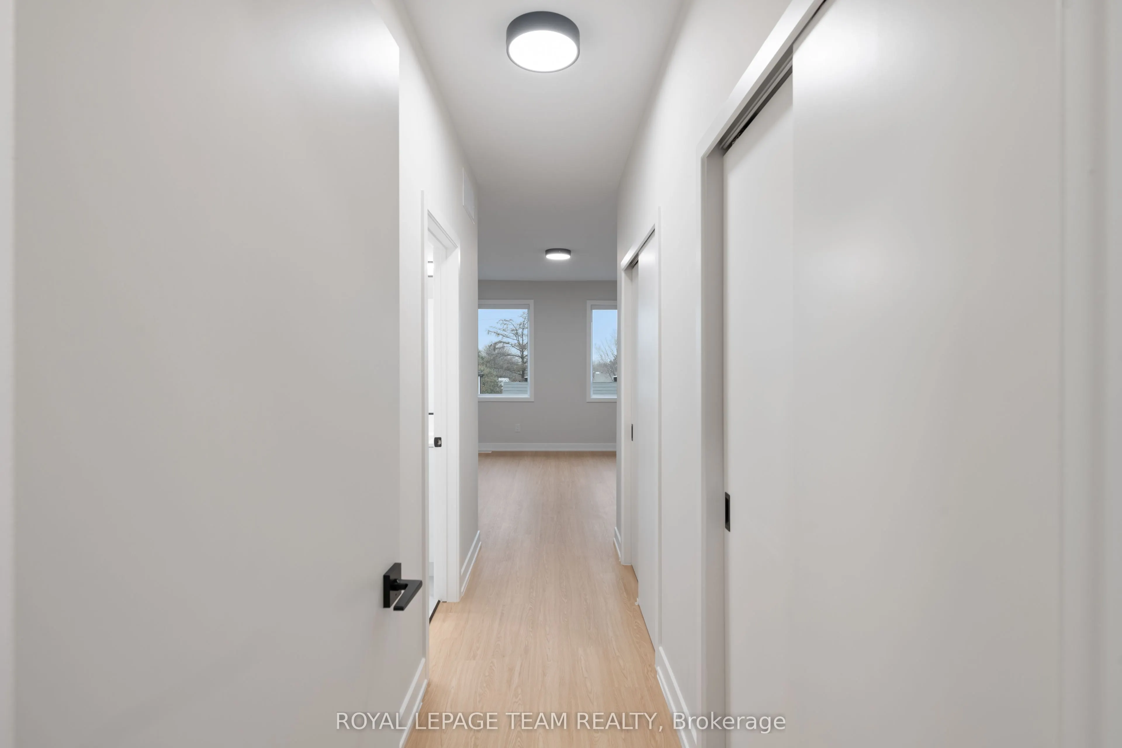49 GROSVENOR Avenue #3