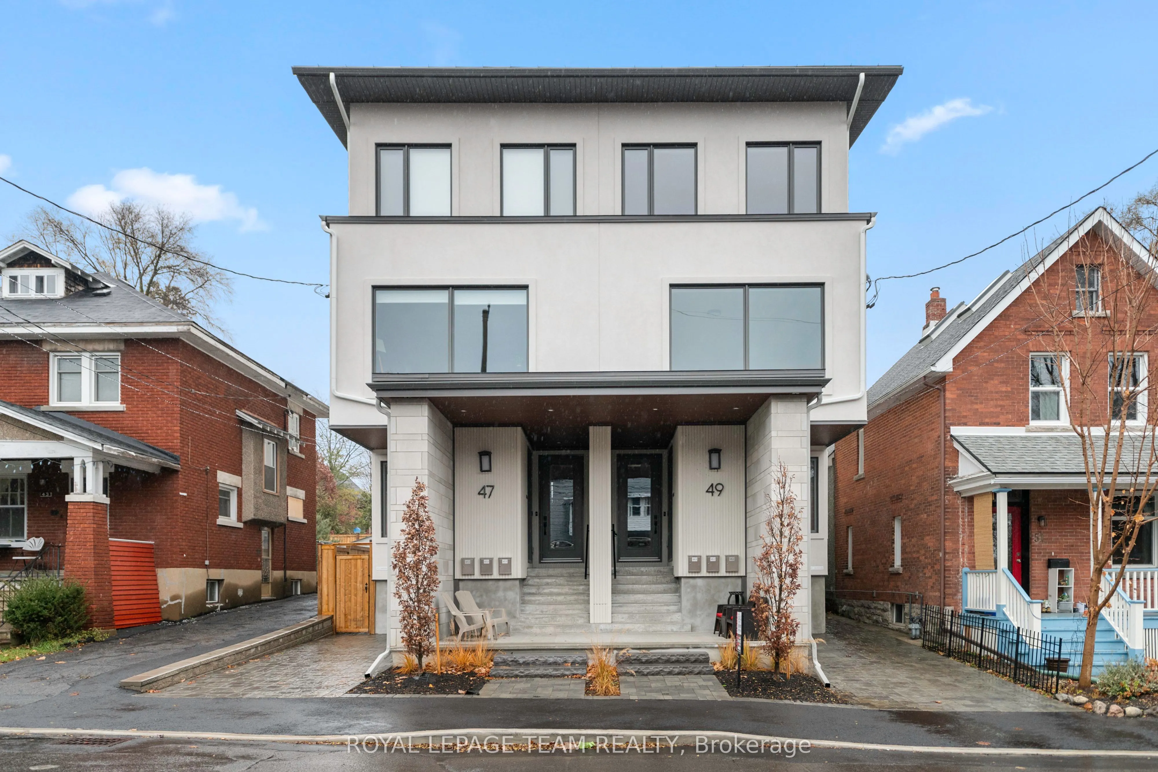 49 GROSVENOR Avenue #3
