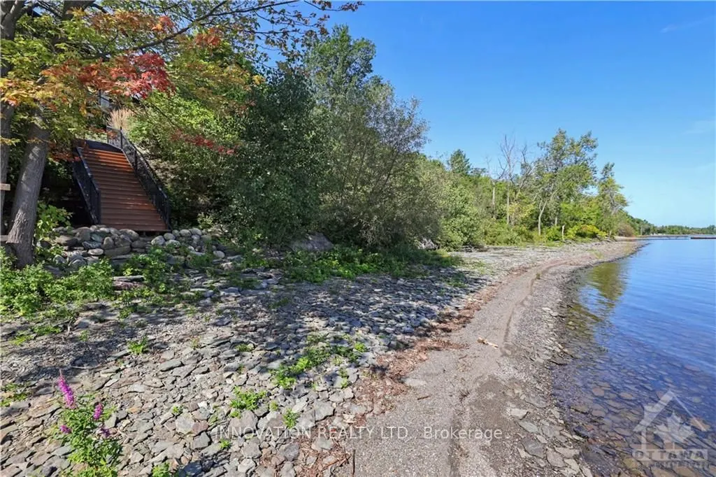 325 BERRY SIDE Road