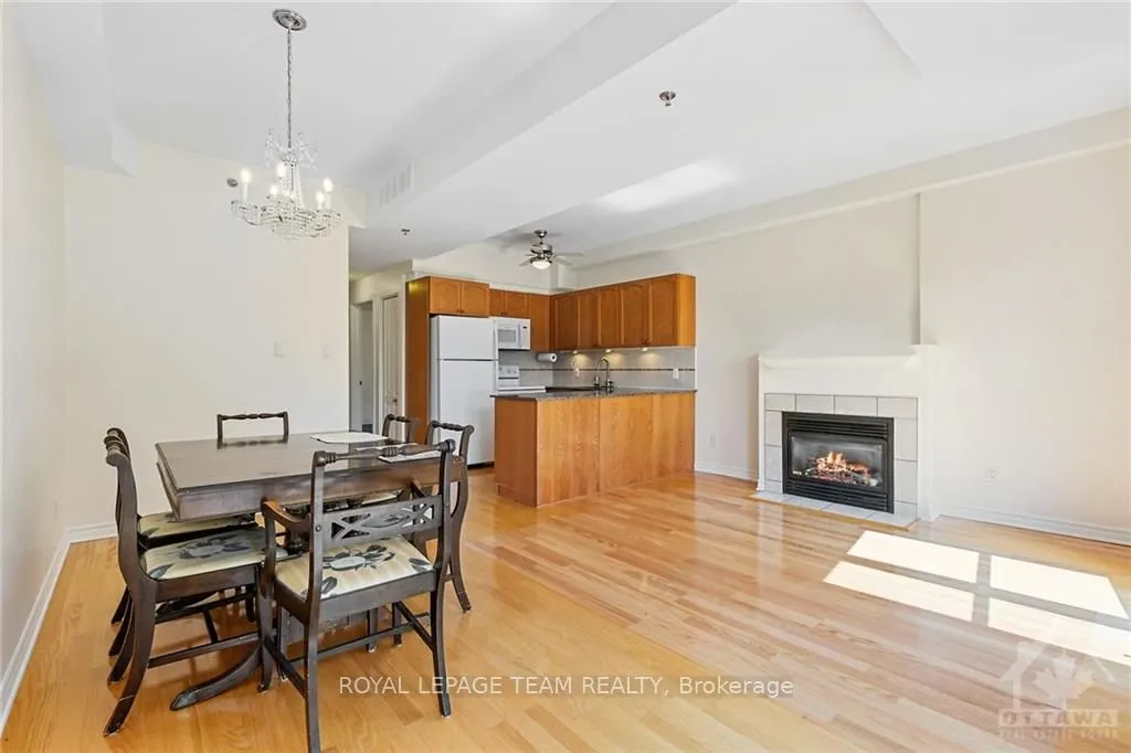 6 GROVE Avenue #305