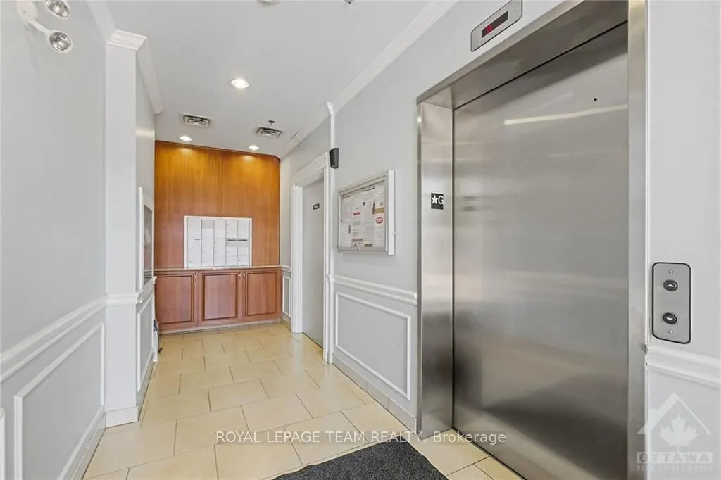 6 GROVE Avenue #305