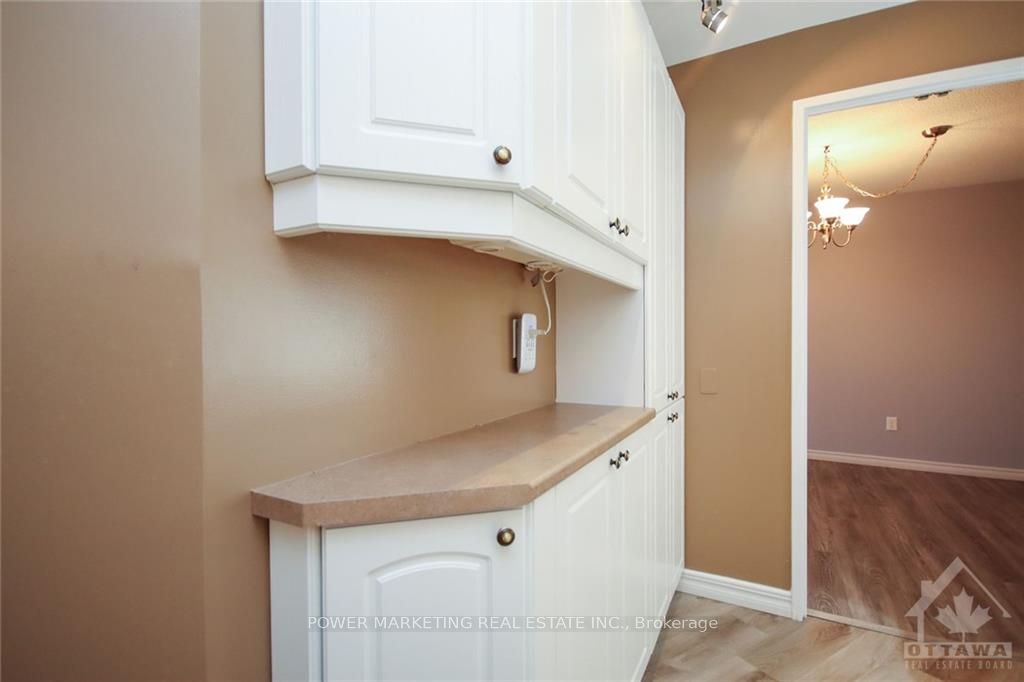 1081 AMBLESIDE Drive, #1604