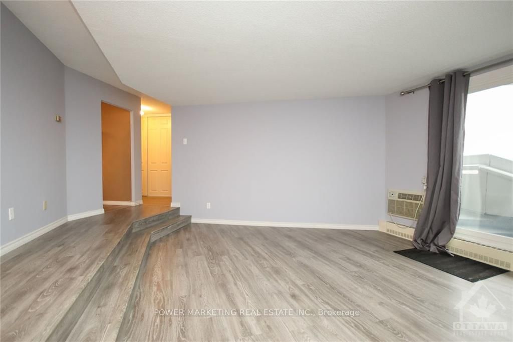 1081 AMBLESIDE Drive, #1604