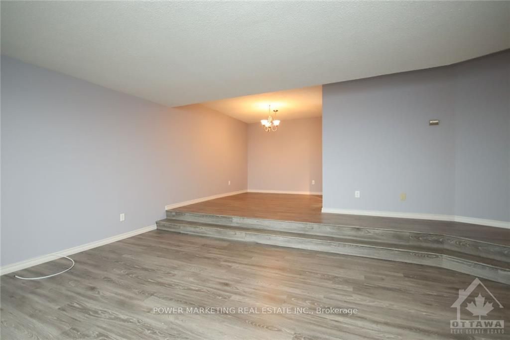 1081 AMBLESIDE Drive, #1604