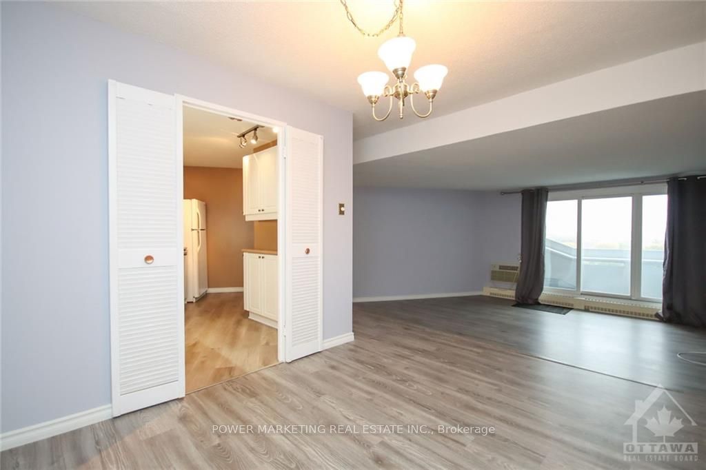 1081 AMBLESIDE Drive, #1604